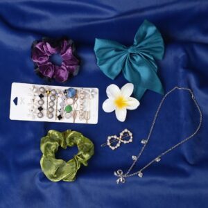 Beautiful Accessories Hamper for Girls & Women Rs. 299